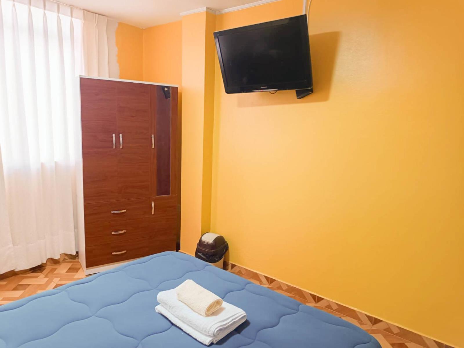 Apartamento Right Across From The Airport - Free Shuttle - A Y J Familia Lima Exterior foto