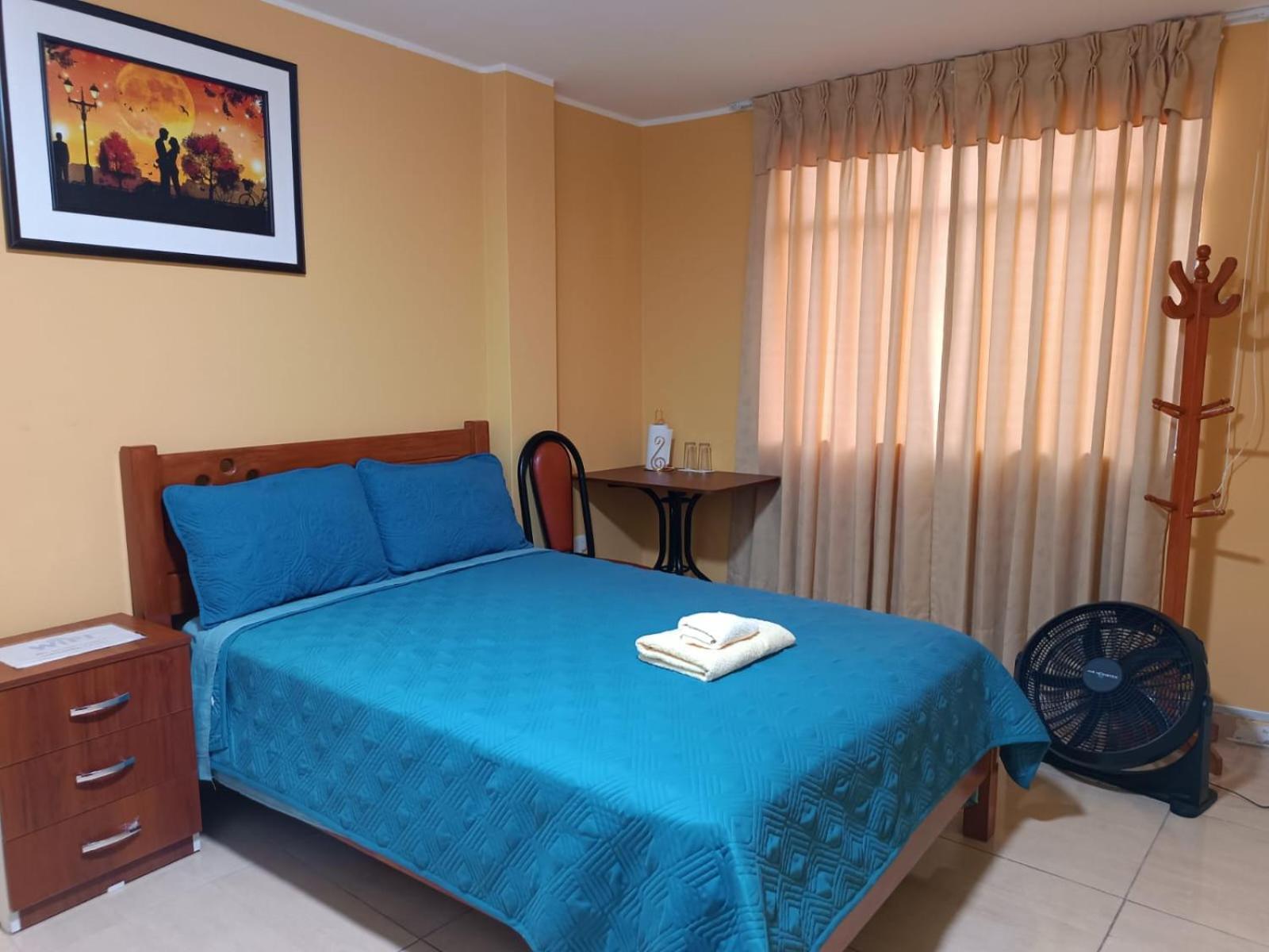 Apartamento Right Across From The Airport - Free Shuttle - A Y J Familia Lima Habitación foto