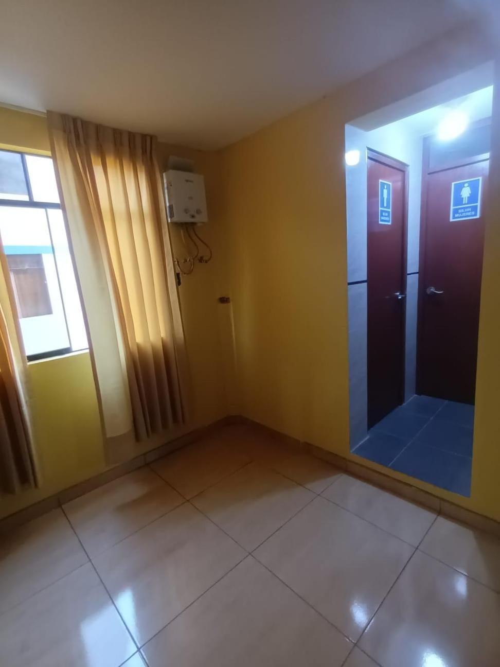 Apartamento Right Across From The Airport - Free Shuttle - A Y J Familia Lima Habitación foto