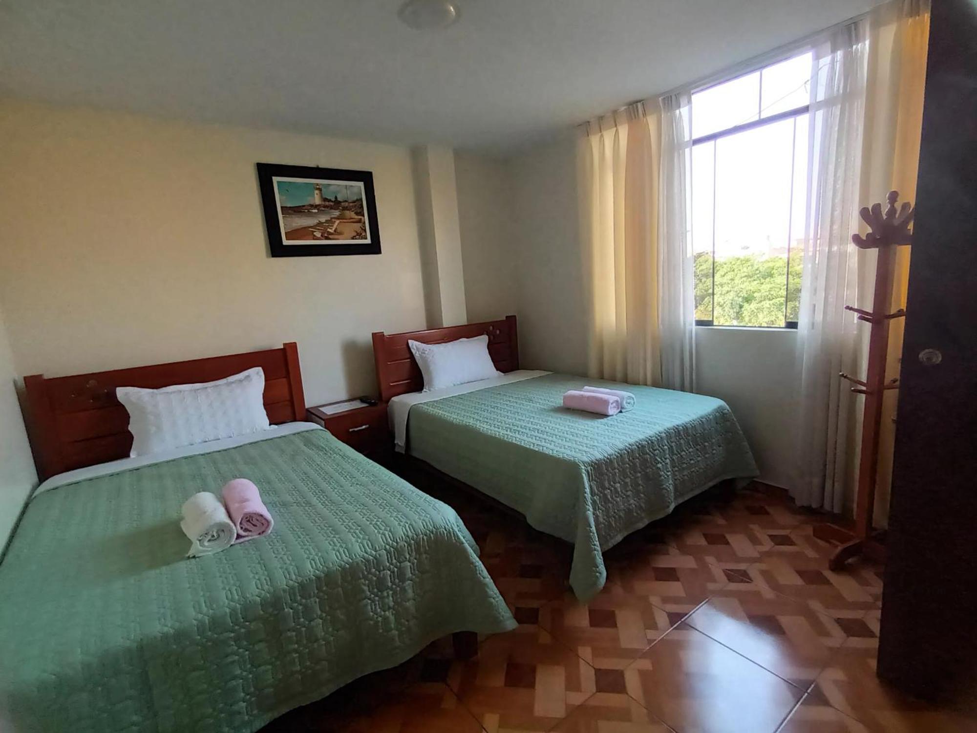 Apartamento Right Across From The Airport - Free Shuttle - A Y J Familia Lima Habitación foto