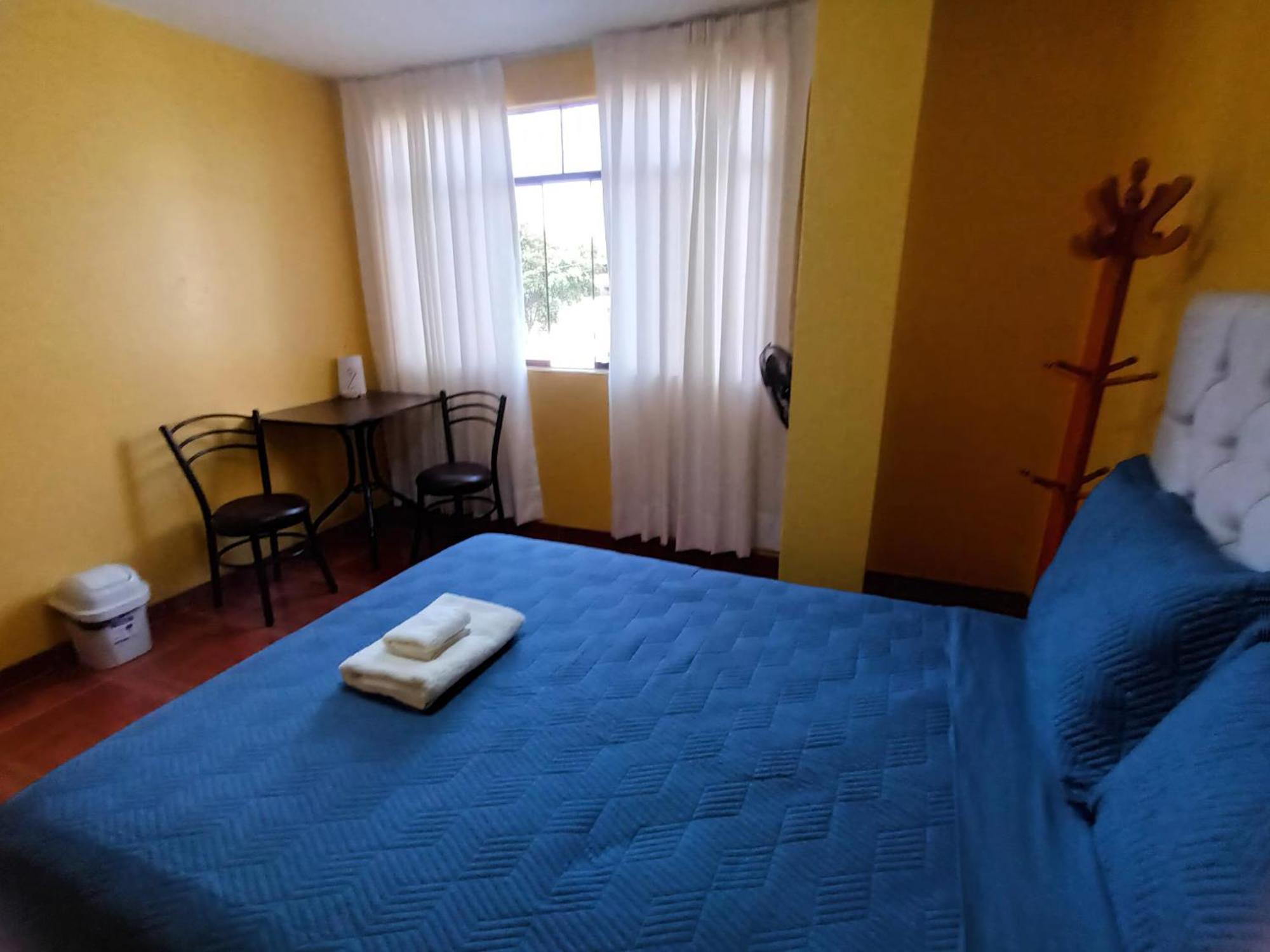 Apartamento Right Across From The Airport - Free Shuttle - A Y J Familia Lima Habitación foto