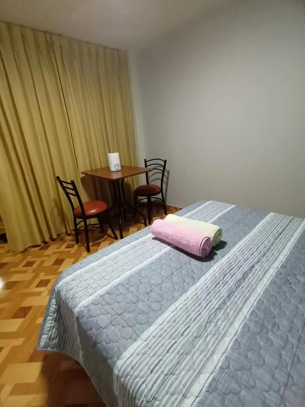 Apartamento Right Across From The Airport - Free Shuttle - A Y J Familia Lima Exterior foto