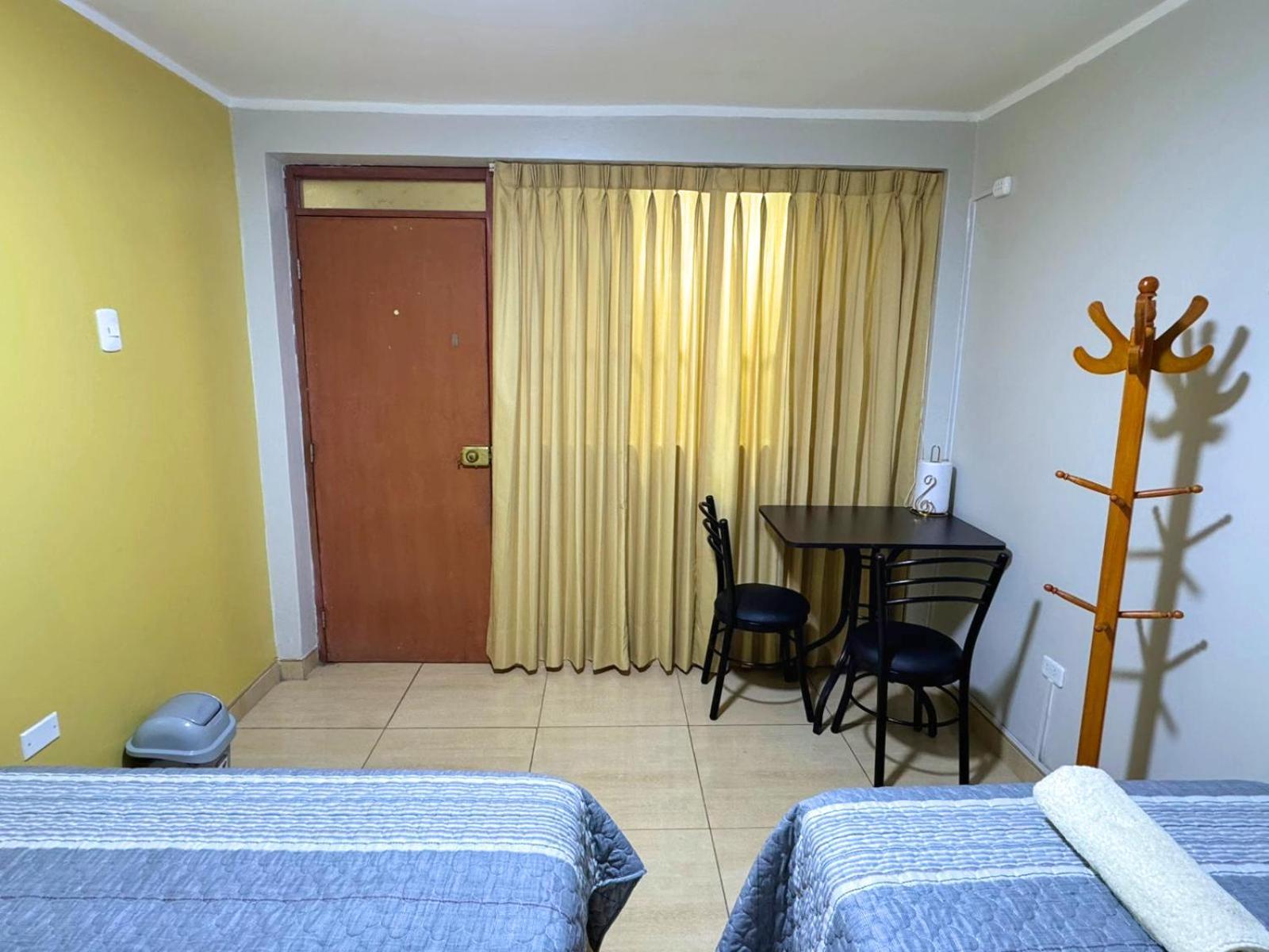Apartamento Right Across From The Airport - Free Shuttle - A Y J Familia Lima Exterior foto