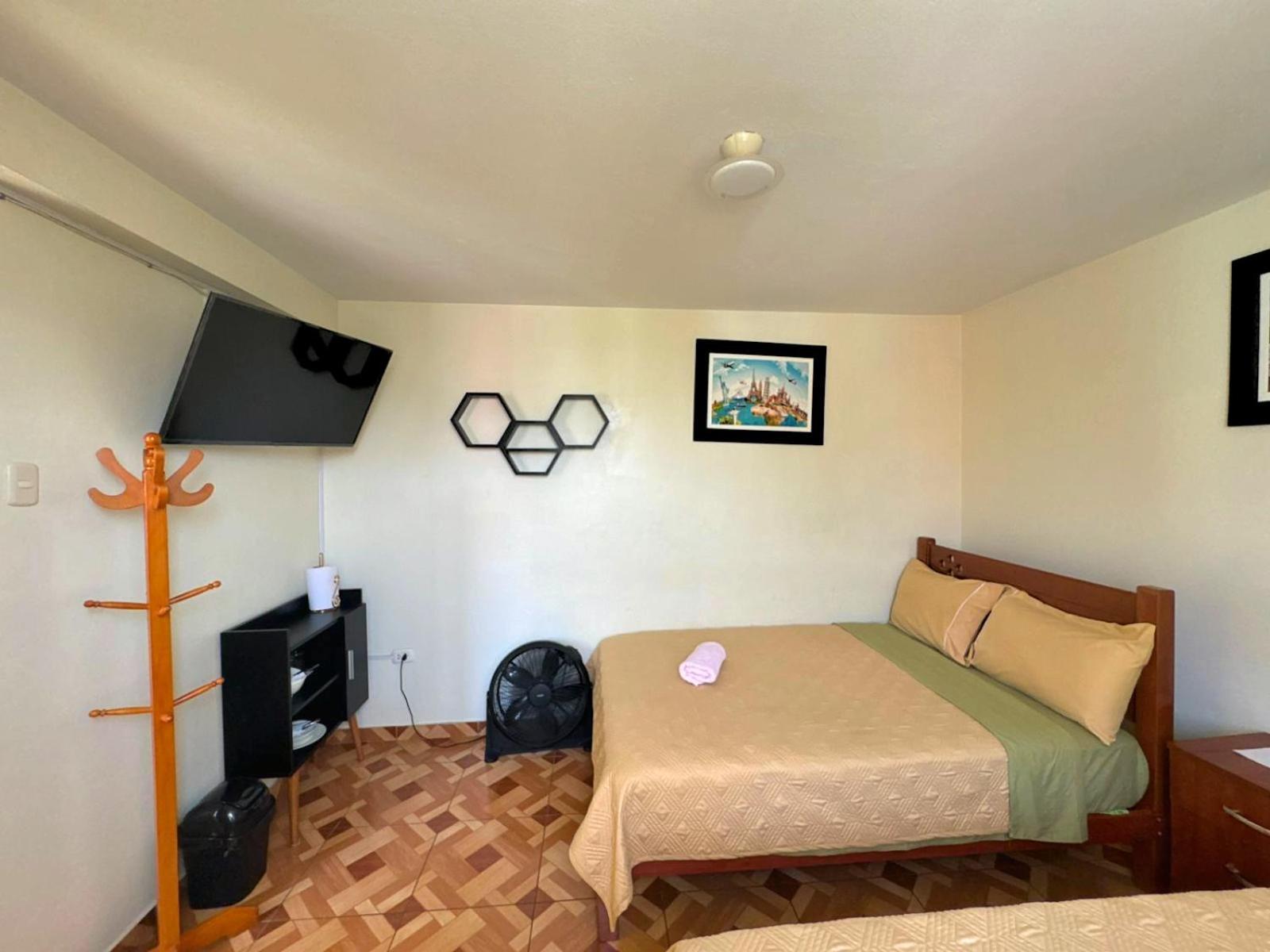 Apartamento Right Across From The Airport - Free Shuttle - A Y J Familia Lima Exterior foto